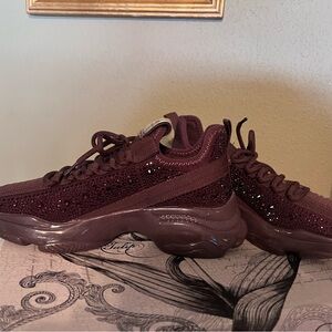 Steve Madden Brown Sneakers with Chunky Sole and Modern Design Plum colored